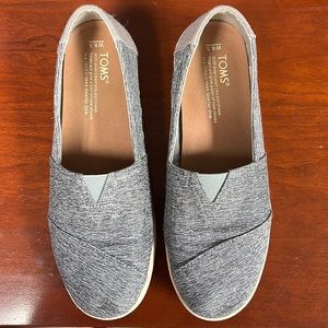 Toms Parker Slip On, women’s size 8 1/2, like new